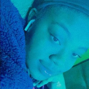 Meet your Posher, Kaylin